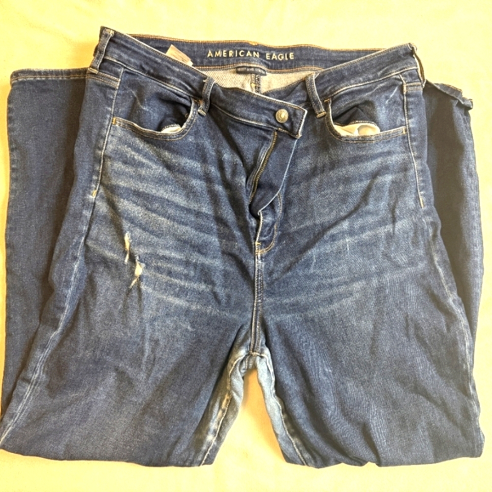 American Eagle Plus Size Women's Next Level Stretch Distressed Jeans